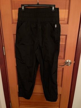 FP Movement Black High-Waist Nylon Jogger Pants - Women’s M - NWOT